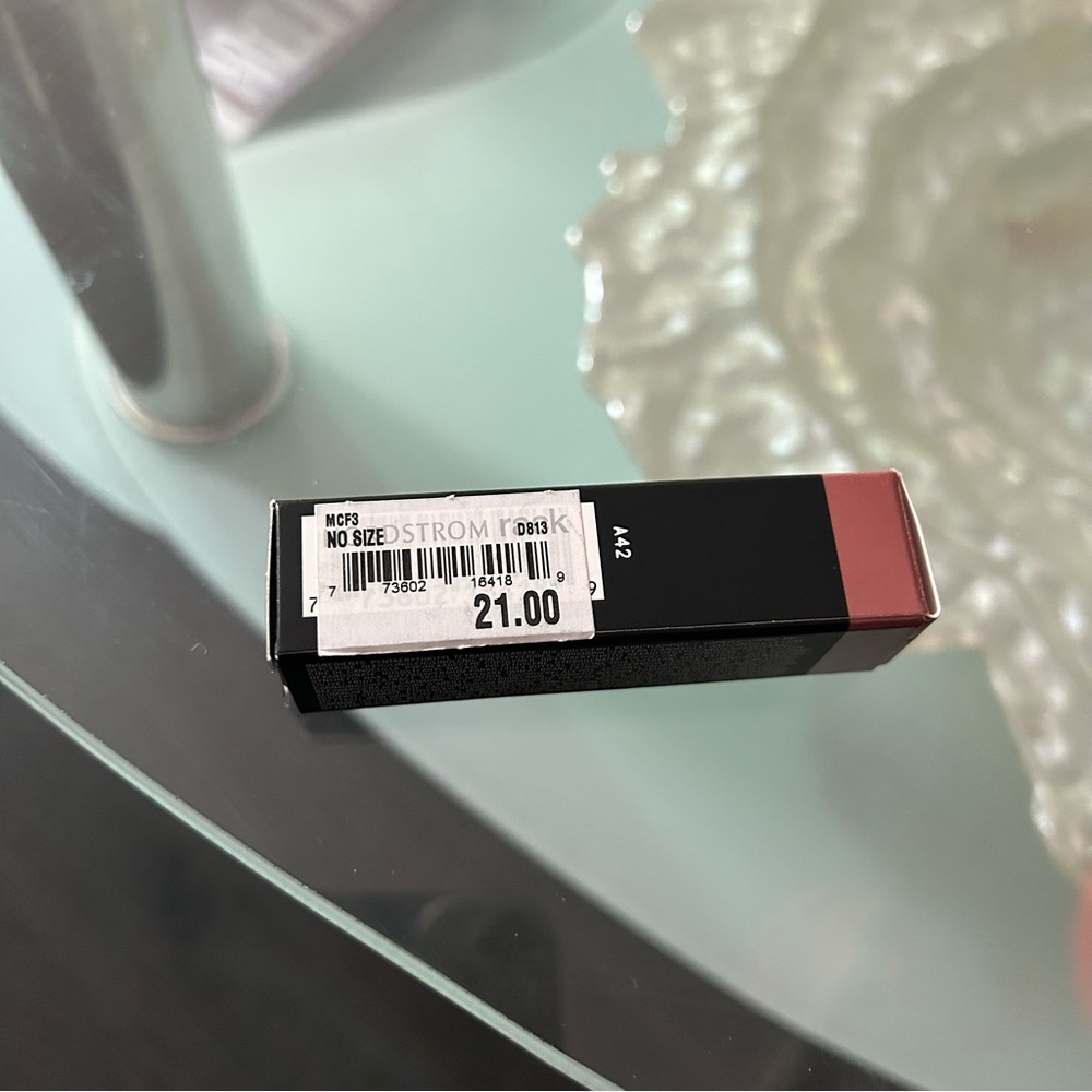 MAC Lipstick - Picture 6 of 7